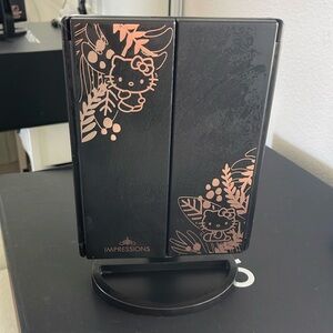 Impressions x Hello Kitty mirror with light